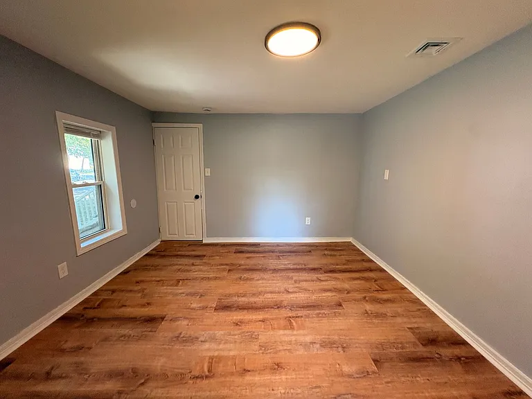 1219 Washington Ave — Photo 11