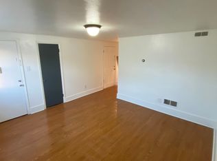 14 E Pike St APT 1A, Houston, PA
