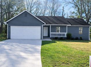 1717 Eric Cir, Lawrenceville, GA 30043