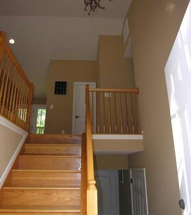 4th image of 214 Mountain Falls Blvd