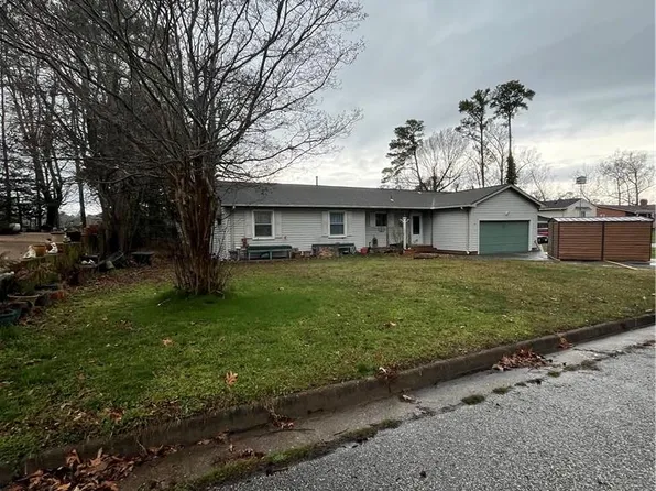 117 Linda Dr, Newport News, VA 23608