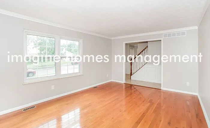 4 bed, 2.5 bath, 2116 sqft, $2,699 — Photo 4