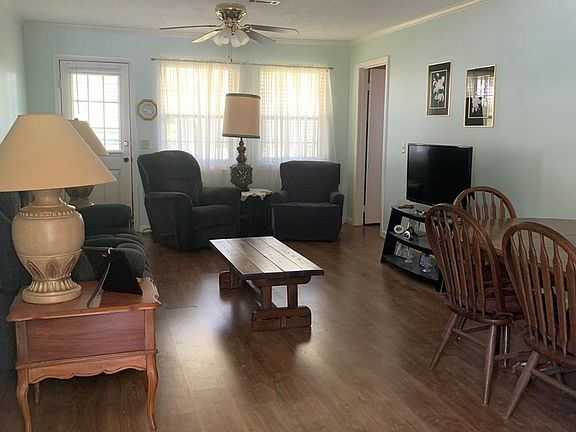 4th image of 1109 Brookwood Ln