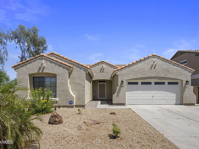 17862 W Caribbean Ln — Photo 1