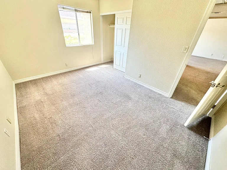 5060 Indian River Dr #379 — Photo 7