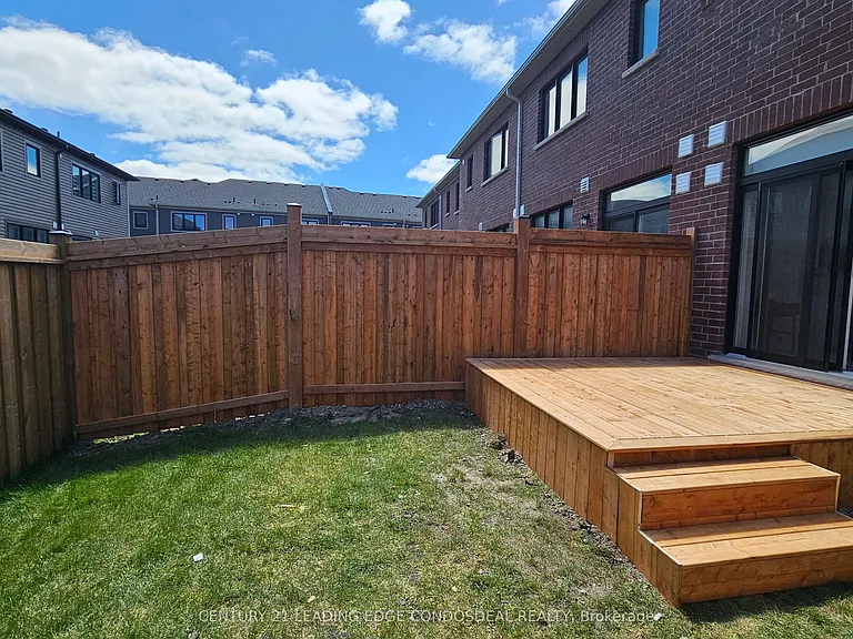21 Milady Cres — Photo 28