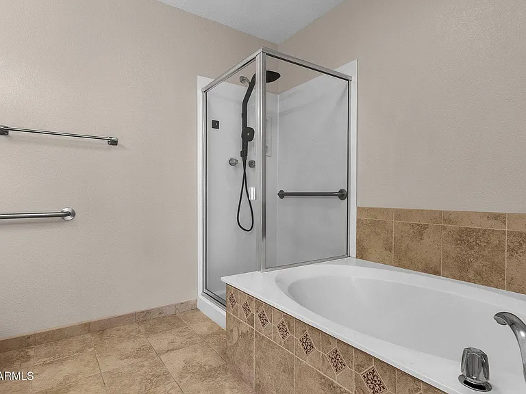4307 E Karen Dr — Photo 22