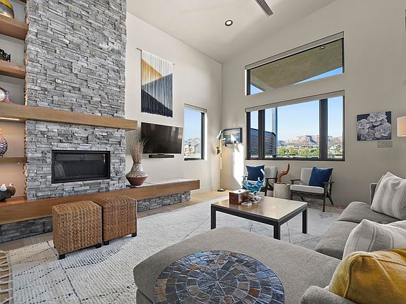 5th image of 303 Bella Ct