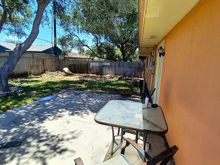 7414 Canis Dr — Photo 11