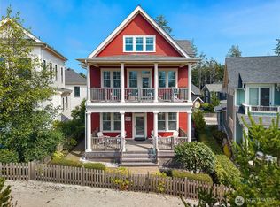 18 Hidden Cove Loop, Pacific Beach, WA 98571