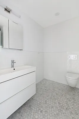 Rented by Brown Harris Stevens | media 18