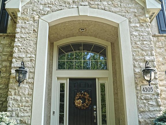 5th image of 4305 Village Club Dr