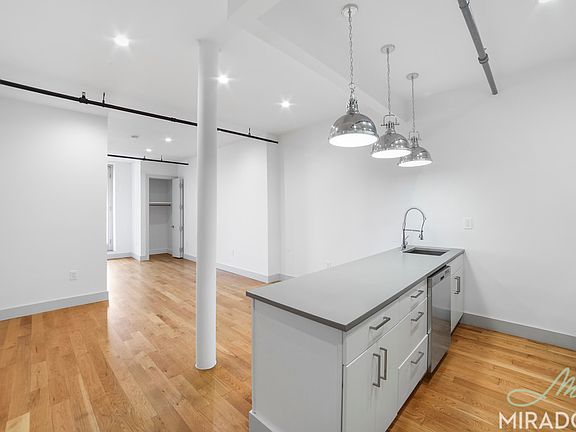 4th image of 347 Lorimer St #4BB