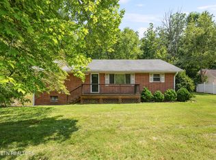 2904 Ginn Dr, Knoxville, TN 37920