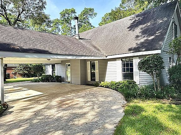 4th image of 719 E Wildwood Dr