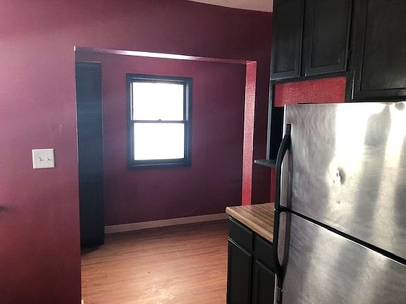 4th image of 401 Norwood Ave