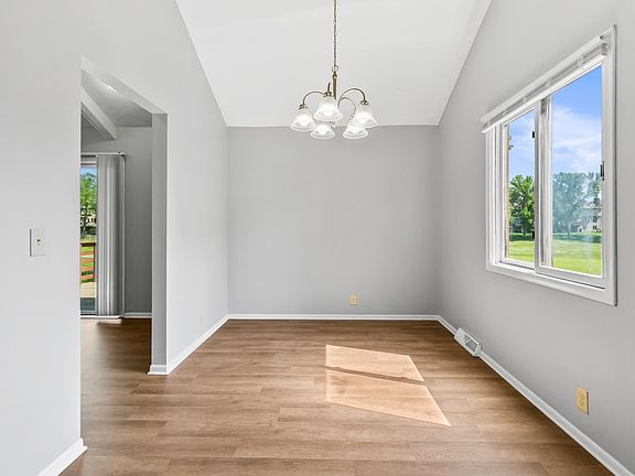 5th image of 12728 Corby St