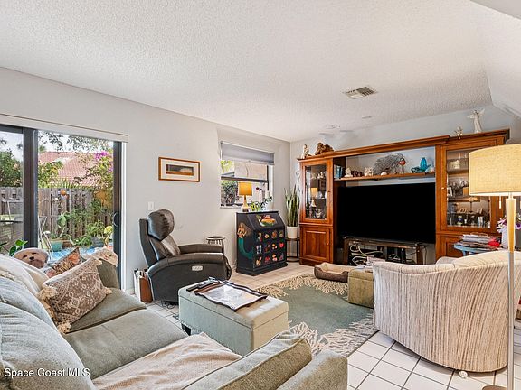 2nd image of 3211 River Villa Way