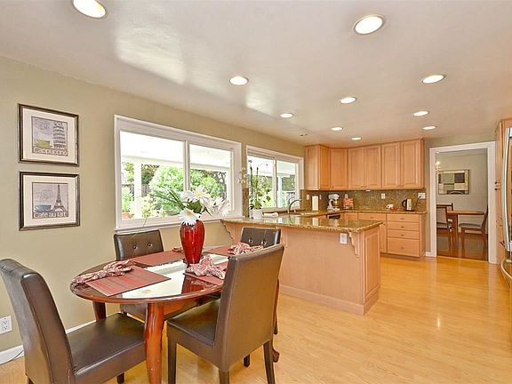 5th image of 4896 Drywood St