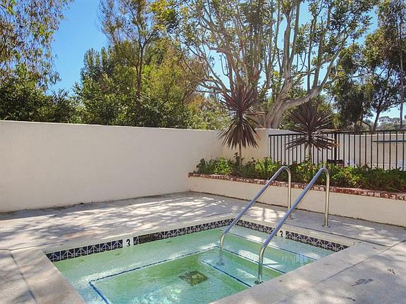 5th image of 3330 Caminito Eastbluff Unit 146