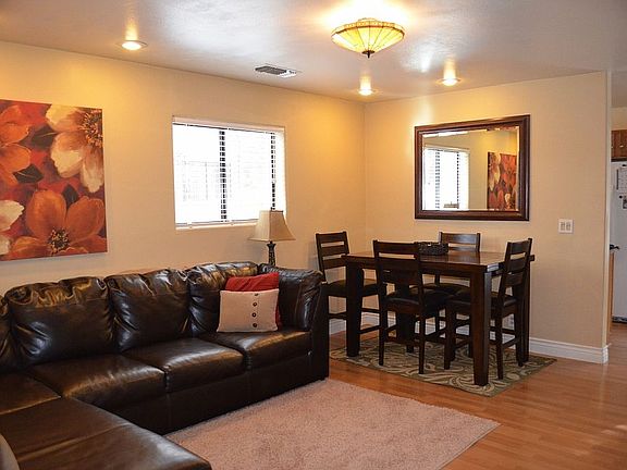 Living/Dining Area