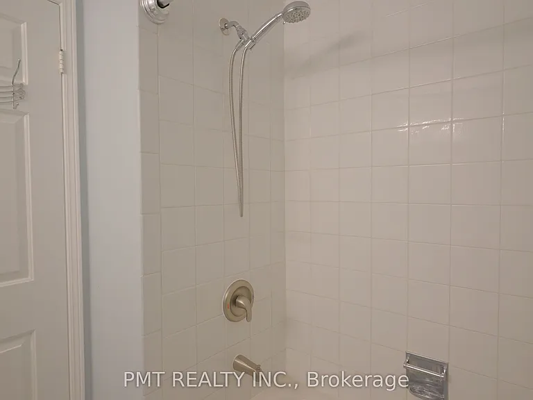 4605 Donegal Dr #33 — Photo 22