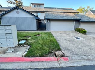 8043 Briar Ridge Ln, Citrus Heights, CA 95610