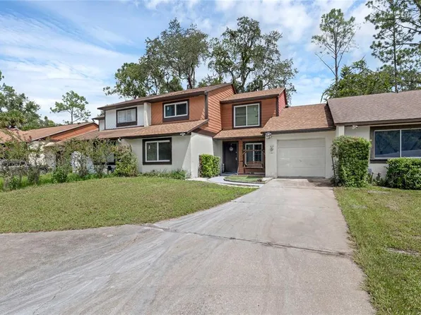 107 Spreading Oak Ct, Sanford, FL 32773