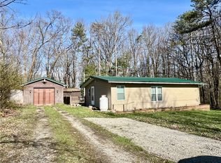 231 Sky Top Rd, Acme, PA 15610