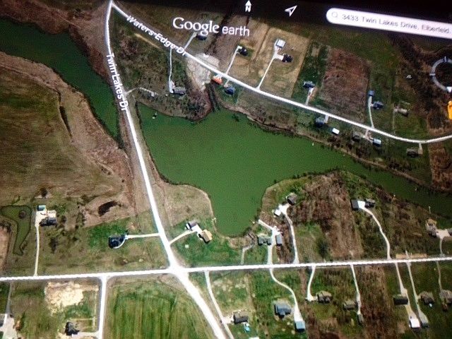 2nd image of 3433 Twin Lakes Dr