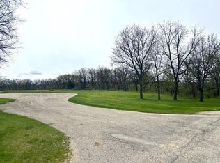 1 Bunny Trail #1, Janesville, WI 53545
