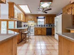 44445 Medleys Neck Rd, Leonardtown, MD 20650