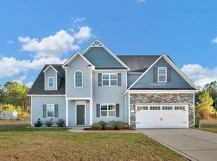 331 Rainmaker St, Linden, NC 28356