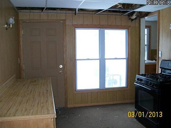 5th image of 217 S Point Dr