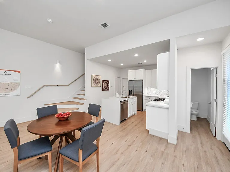 1032 Glen Ave #D — Photo 7