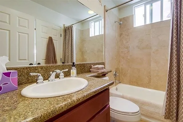 641 Chalcedony St — Photo 10