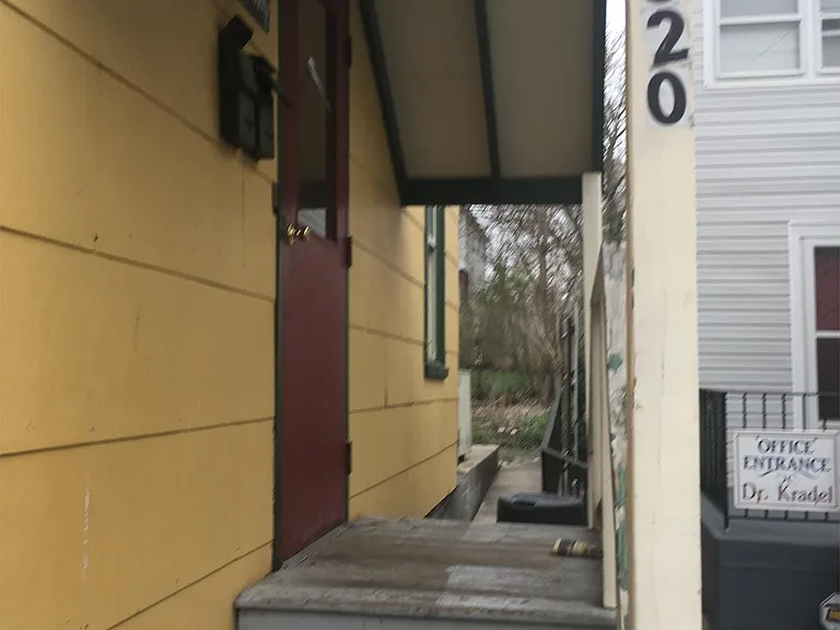 320 W Stephen St #A — Photo 10