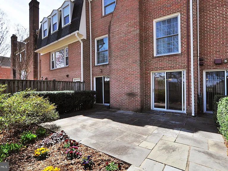 4847 Sangamore Rd #24 — Photo 28