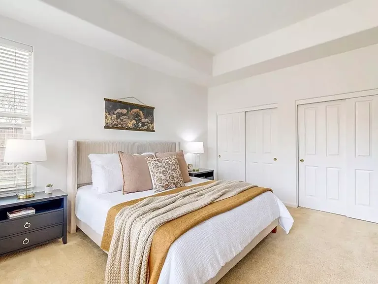 402 Dove Ln — Photo 15