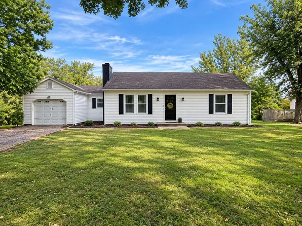 106 Dunns Ln, Richmond, MO 64085