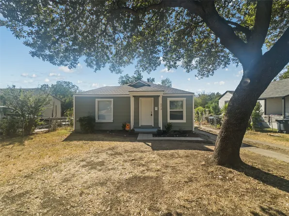 4212 McCart Ave, Fort Worth, TX 76115