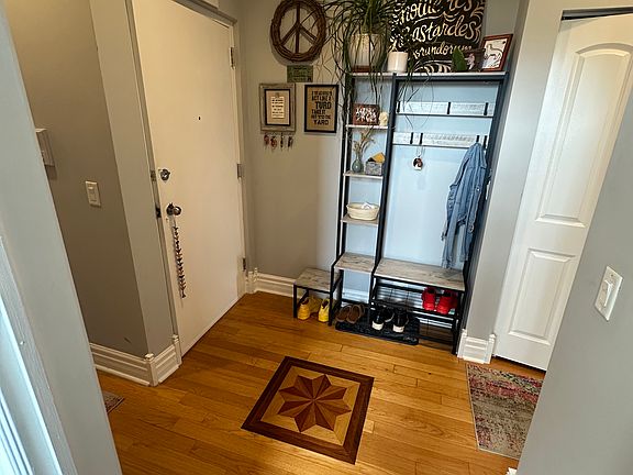 2nd image of 1135 W Chicago Ave #3E