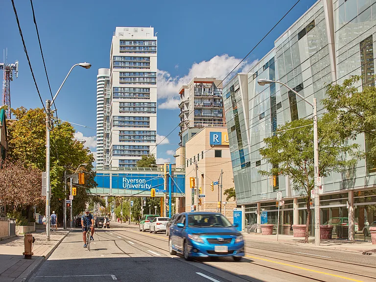252 Victoria St — Photo 21