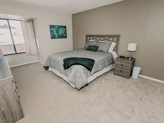 4th image of 318 Wright St APT 206