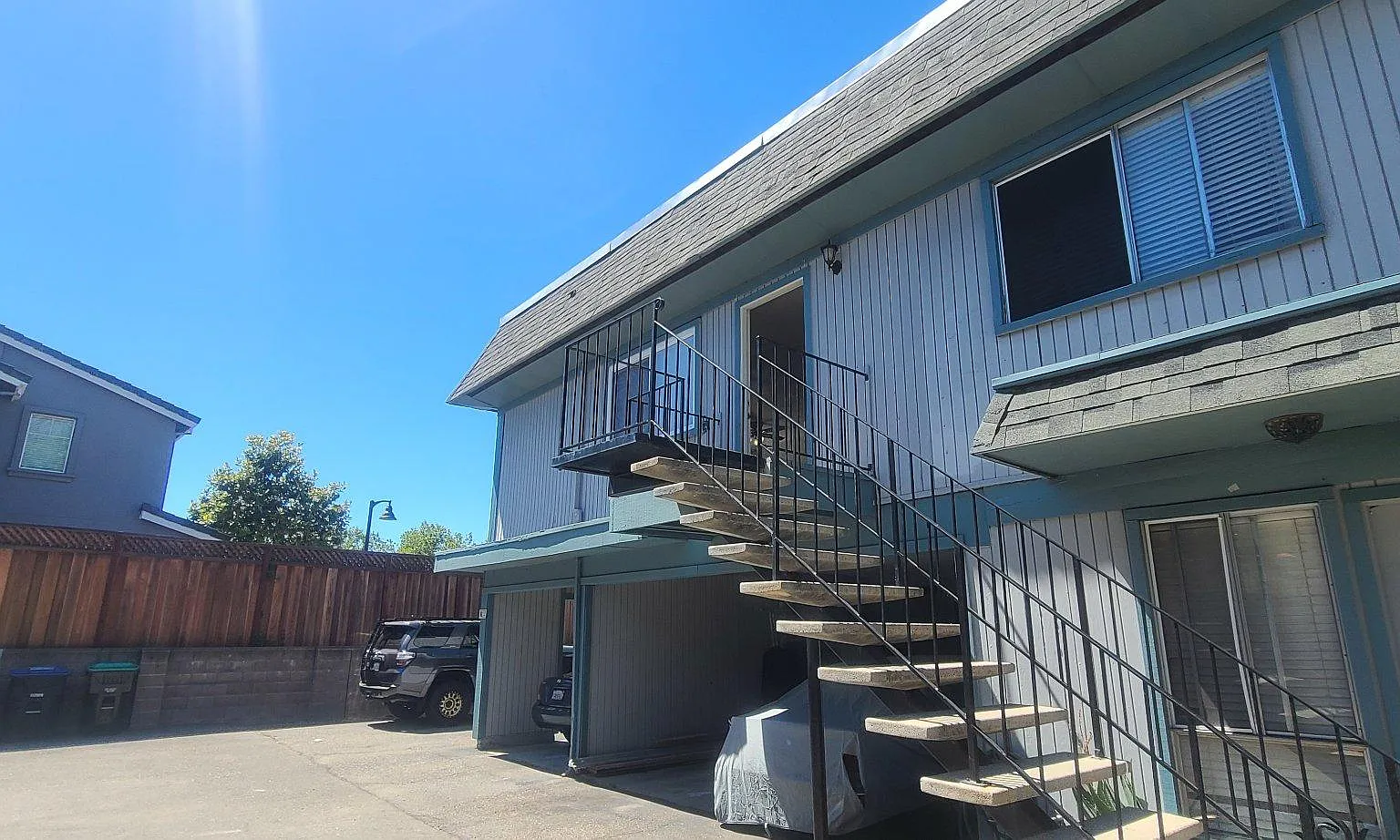 2 bed, 950 sqft, $2,475 — Photo 1