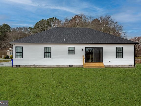 4th image of 33670 Feather Ln