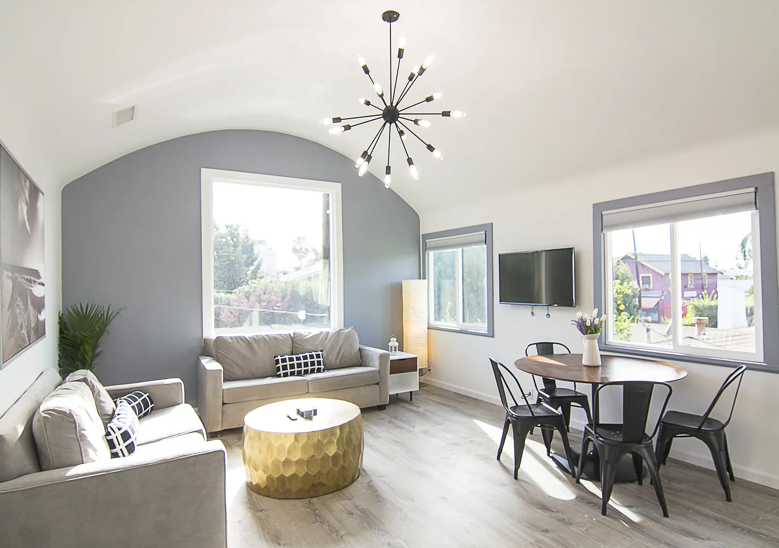 Penthouse One @ World Artists Living — Photo 1