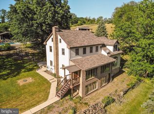 555 Valley Rd, Mohrsville, PA 19541