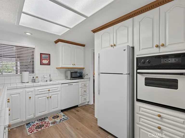 859 N Ronda Mendoza #N — Photo 14