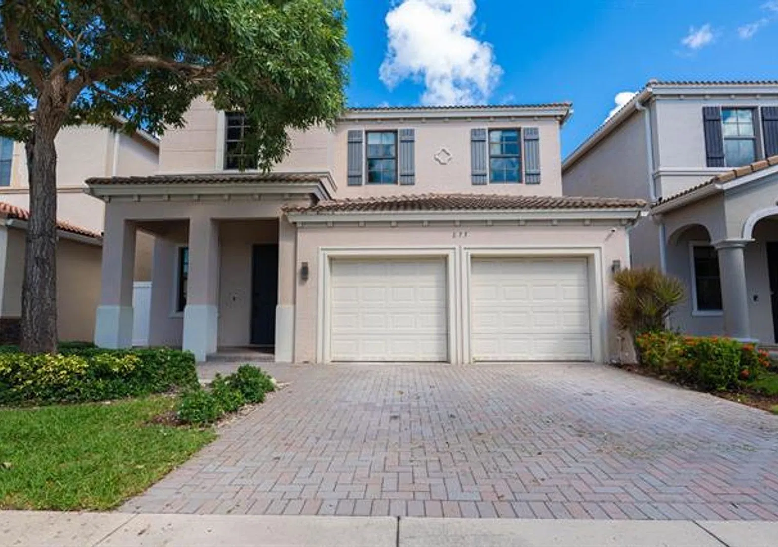 875 NE 193rd Ter # 875, Miami, FL 33179 — Photo 2